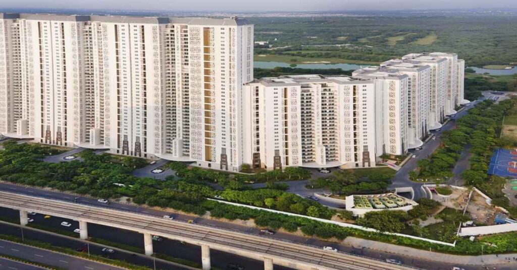 DLF The Camellias Super Luxury Apartments in Gurgaon – Golf Course Road View.